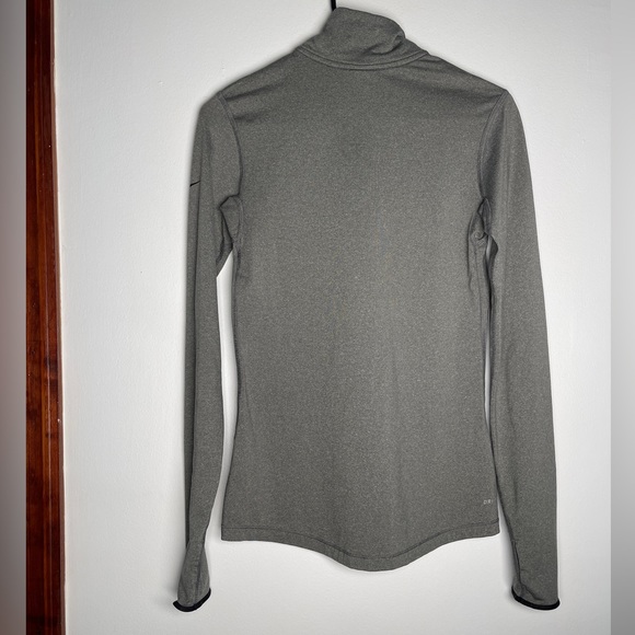NIKE pro DRI-FIT 3/4 Zip Running Jacket Women’s Grey Size M - Picture 2 of 2
